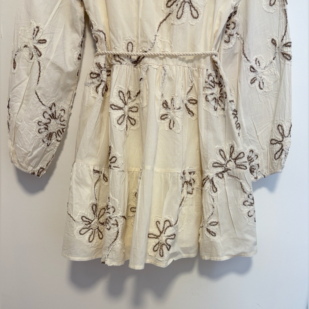 Camellia Isla Embroidered Dress NWOT, sz : small - Picture 13 of 15